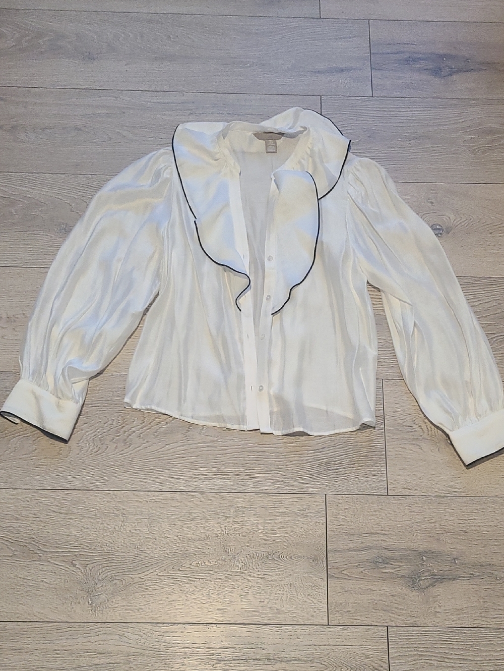 H&M White Ruffle-Trim Button-Up Blouse